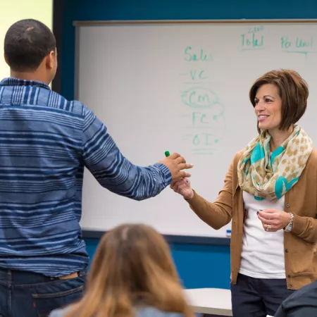 Dr. Angela Seidel, 2021 IMA Accounting Faculty of the Year award recipient in the classroom