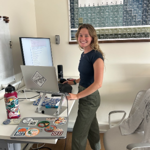Sarah Hartwell working at her summer internship at a geochemistry start up
